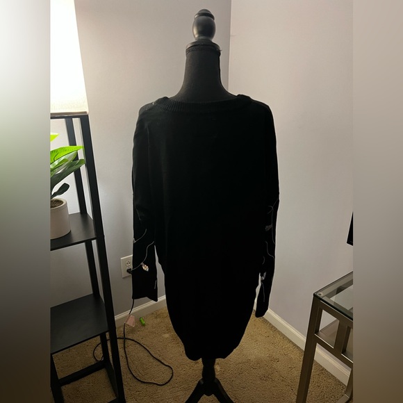 WOMEN'S IRIDESCENT LIGHTS OVERSIZED SWEATER DRESS - Picture 4 of 8